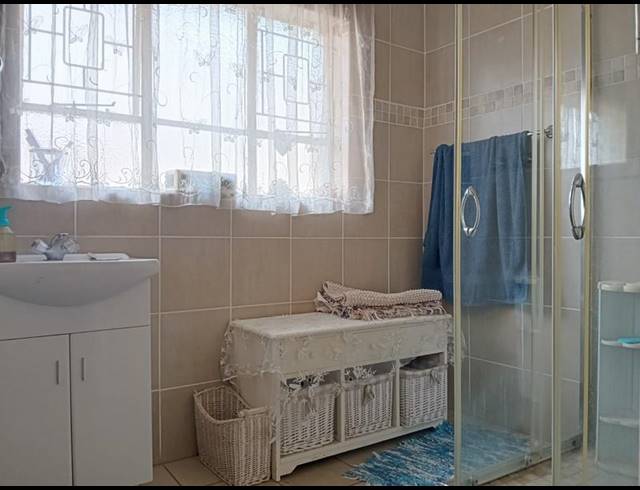 3 BEDROOM HOUSE FOR SALE IN STRUBENVALE